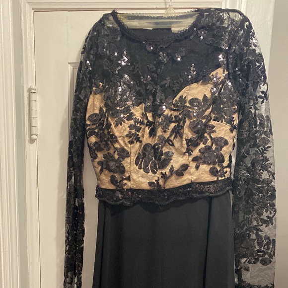 Size 3/4, Black Sequin Lace Two-piece Dress - Picture 2 of 2